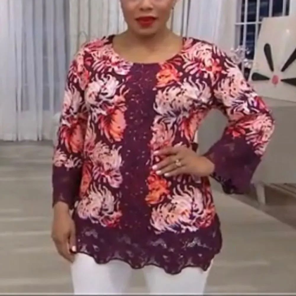 Isaac Mizrahi Lace Details Printed Tunic